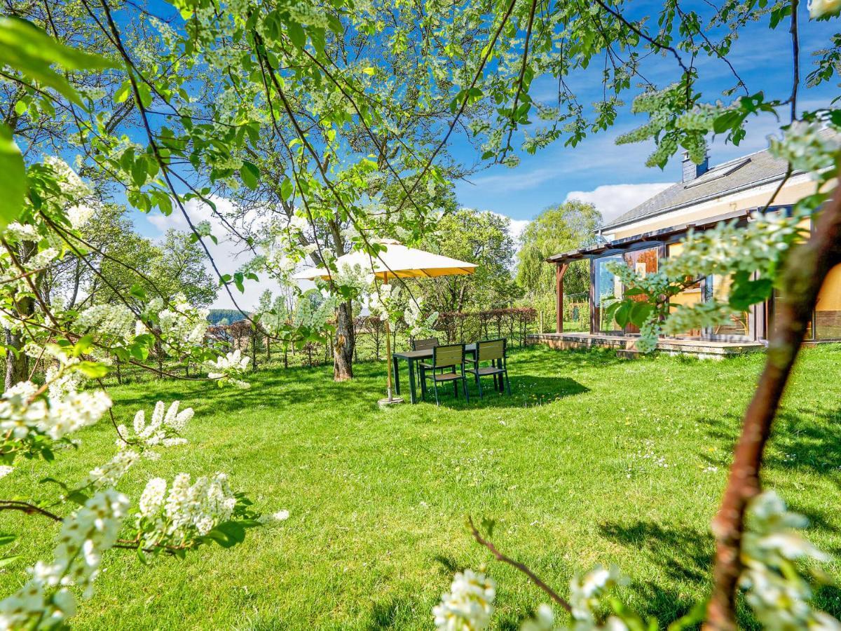 Amazing Holiday Home In Porcheresse Daverdisse With Terrace ภายนอก รูปภาพ