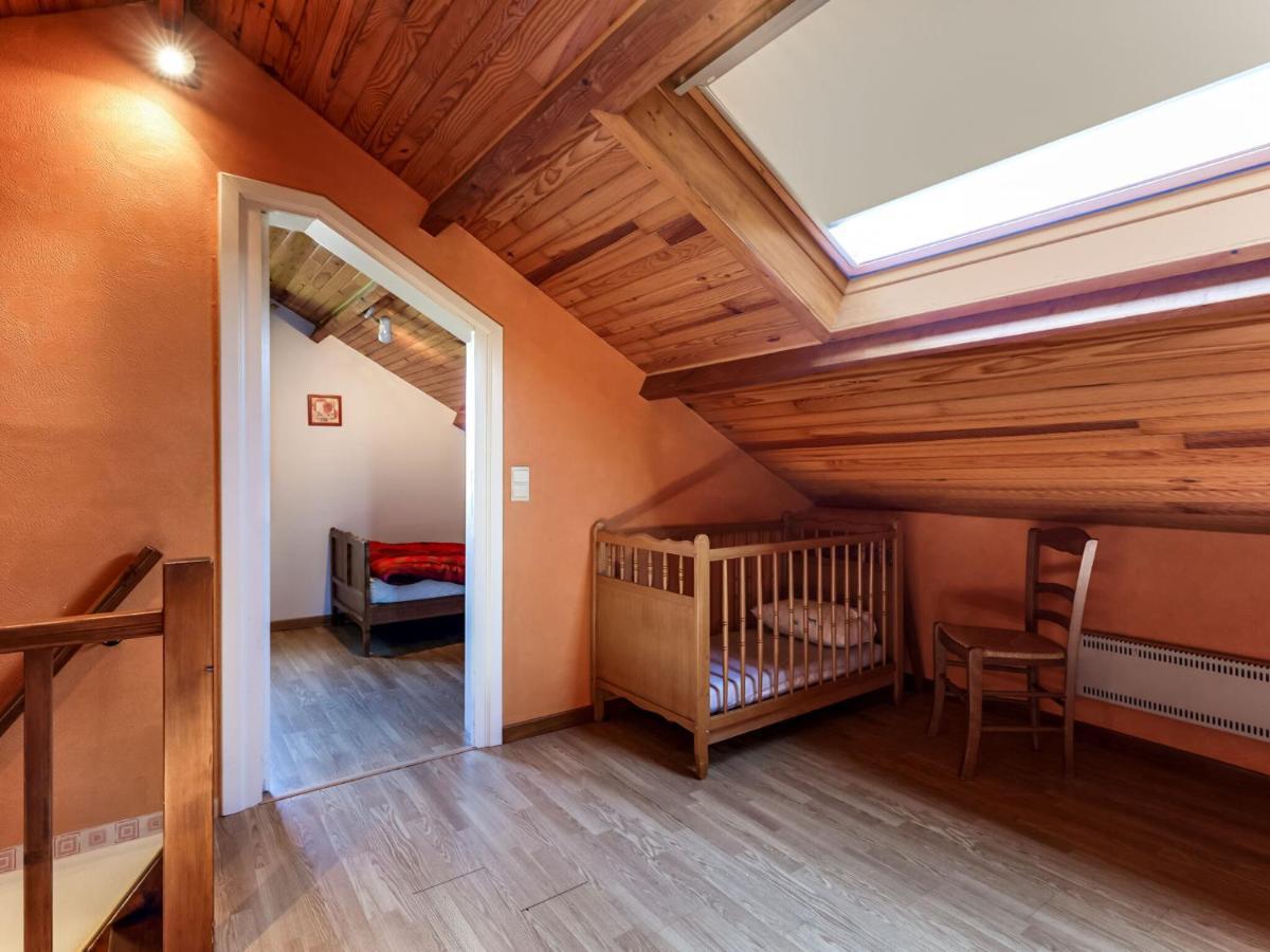 Amazing Holiday Home In Porcheresse Daverdisse With Terrace ภายนอก รูปภาพ